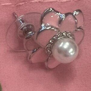AKA Ivystore Pink flower pearl earrings
